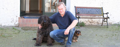 Dr. med. vet. Bernd Hartmann - Praktischer Tierarzt